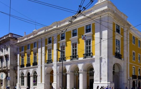 central-hotel-with-free-wi-fi-in-lisbon
